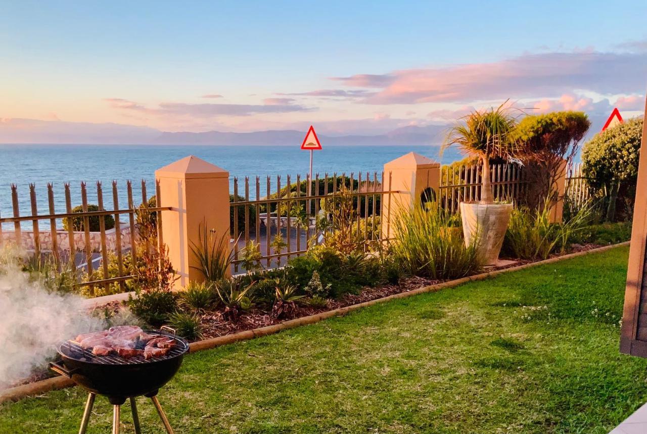 Sage At Whale Cove - Sea Facing Apartment De Kelders Εξωτερικό φωτογραφία